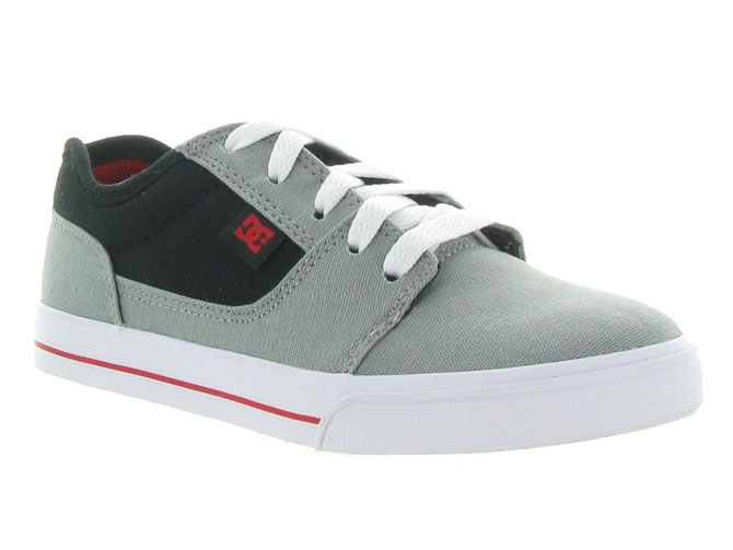 dc shoes junior